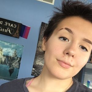 Meet your Posher, Nina